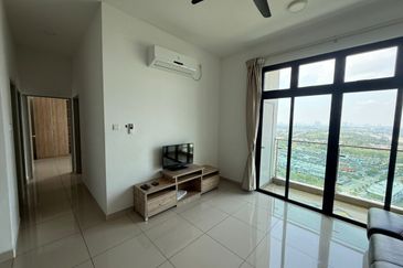 D'Summit Residences @ Kempas Utama