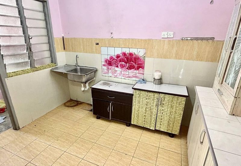 Indah Court Apartment