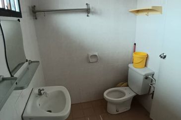 Taman Sutera,Perling 1.5 Storey @ Partial Furnished @ G&G