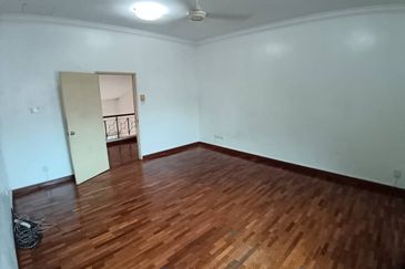 Taman Sutera,Perling 1.5 Storey @ Partial Furnished @ G&G