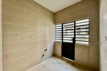 The Canal Garden South, Horizon Hills