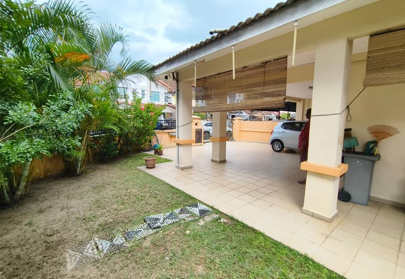 Taman Austin Perdana