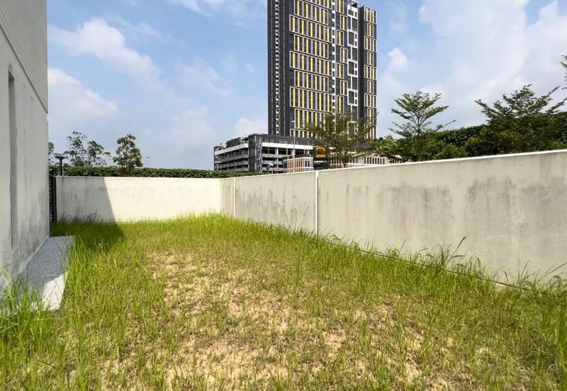 Avira Garden Terraces @ Medini