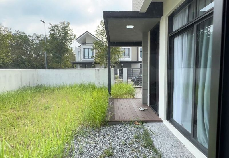 Avira Garden Terraces @ Medini