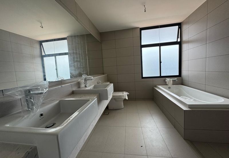 Senibong Cove Waterway Residences