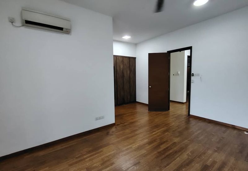 Senibong Cove Waterway Residences