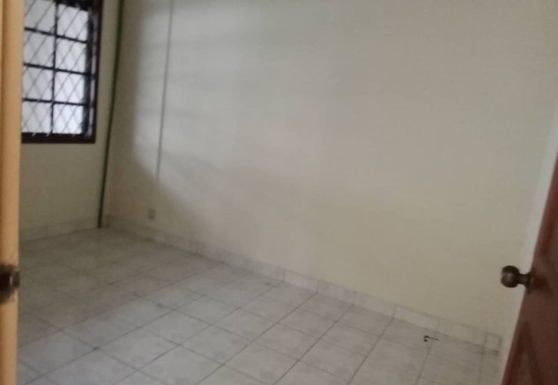 Seri Mutiara Apartment, Bandar Baru Seri Alam