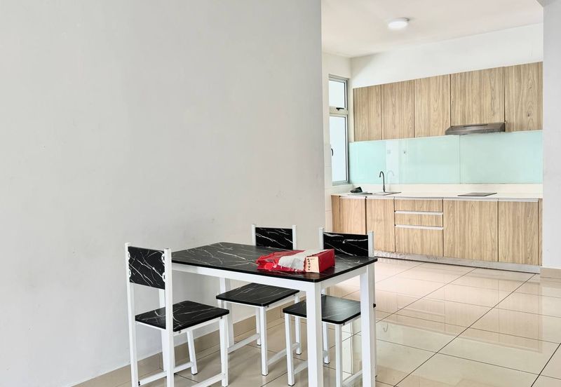 Meridin Bayvue Apartment