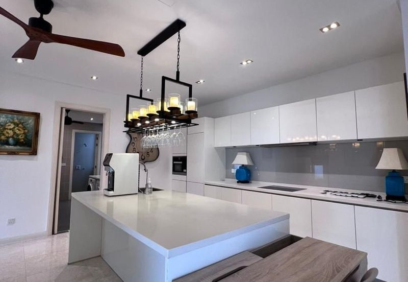 Emerald Bay @ Puteri harbour