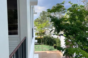 Emerald Bay @ Puteri harbour