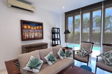 Emerald Bay @ Puteri harbour