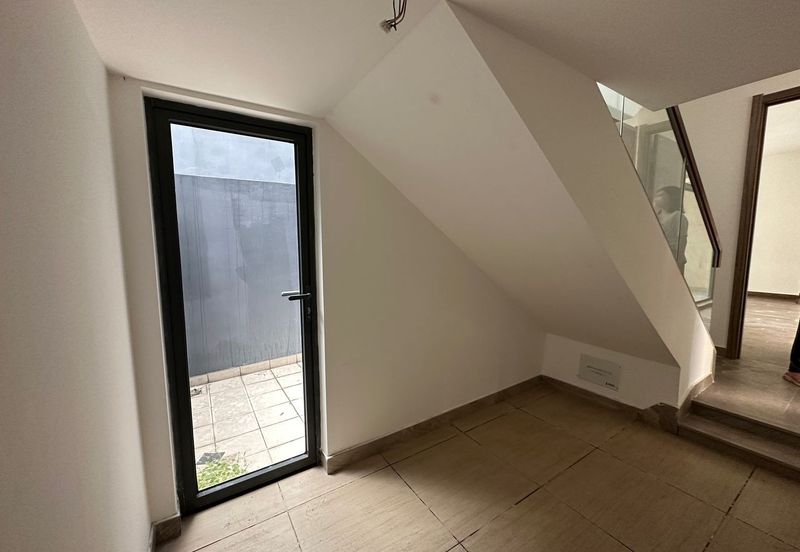 Forest City Golf Resort, Gelang Petah