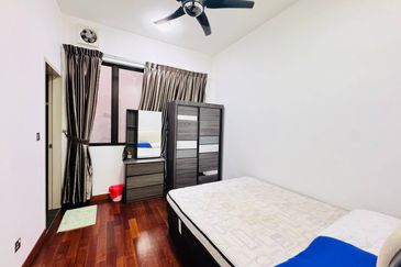 The Canal Garden South, Horizon Hills