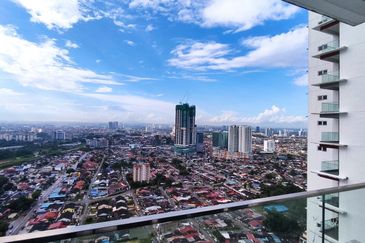 The Pinnacles (Pinnacle Tower)