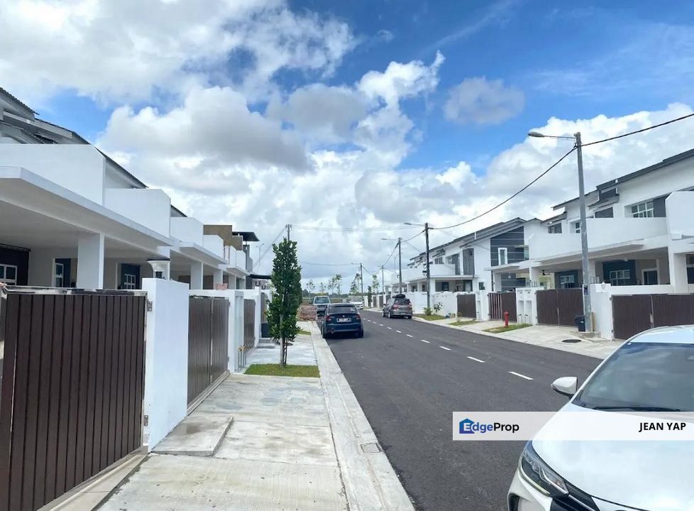 Layangkasa Double Storey Original Unit, Johor, Pasir Gudang