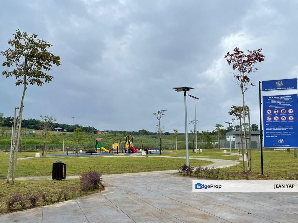 Layangkasa Double Storey Original Unit, Johor, Pasir Gudang