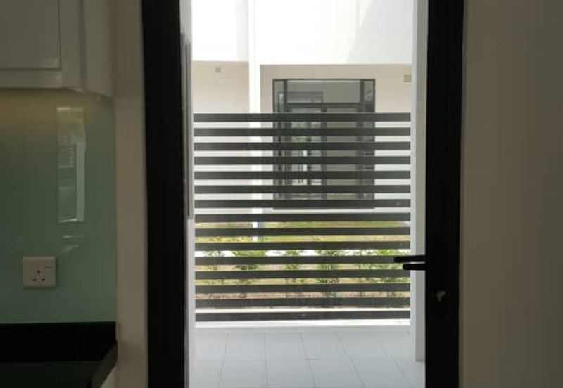 Avira Garden Terraces @ Medini