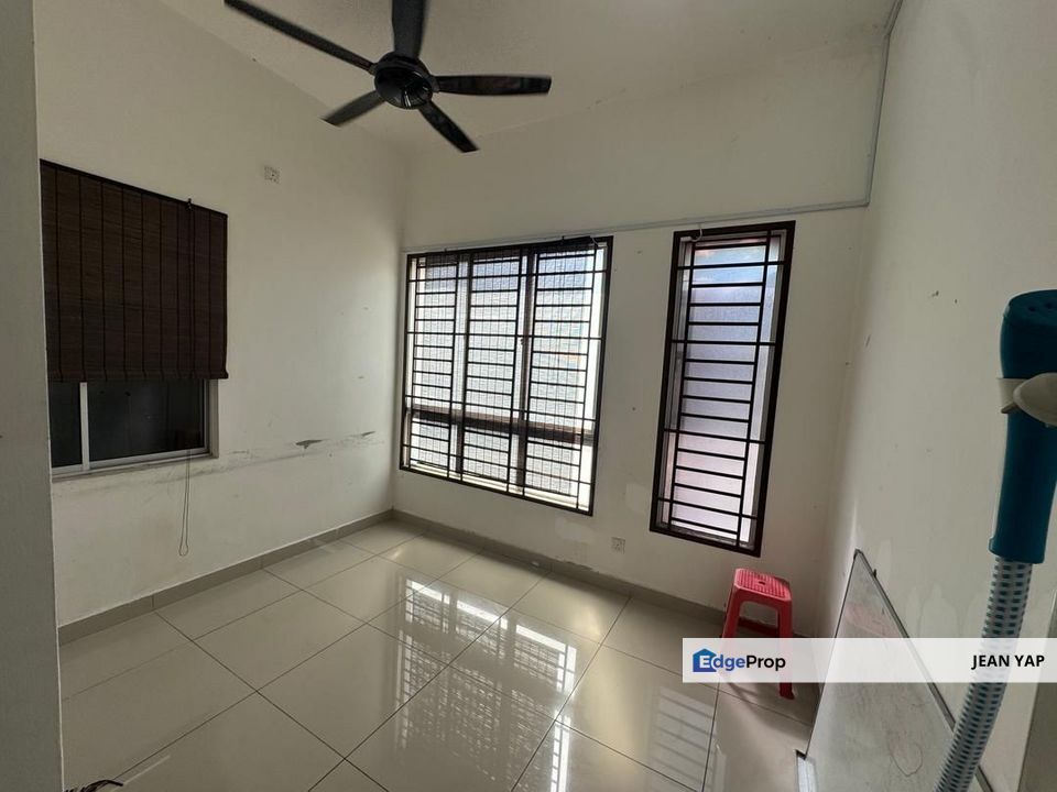 Jalan Camar Bandar Putra Kulai DSTH Corner, Johor, Kulai