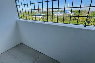 Summer Park Townhouse (Pangsapuri Alam Jaya), Bandar Baru Seri Alam