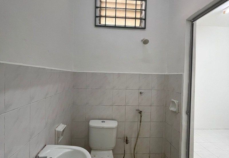 Summer Park Townhouse (Pangsapuri Alam Jaya), Bandar Baru Seri Alam