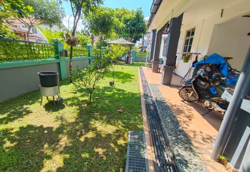 Taman Austin Perdana