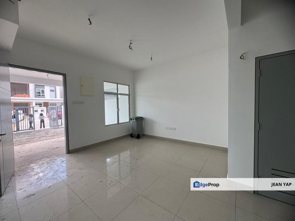 Ayera Residence Double Storey Bare Unit, Johor, Masai