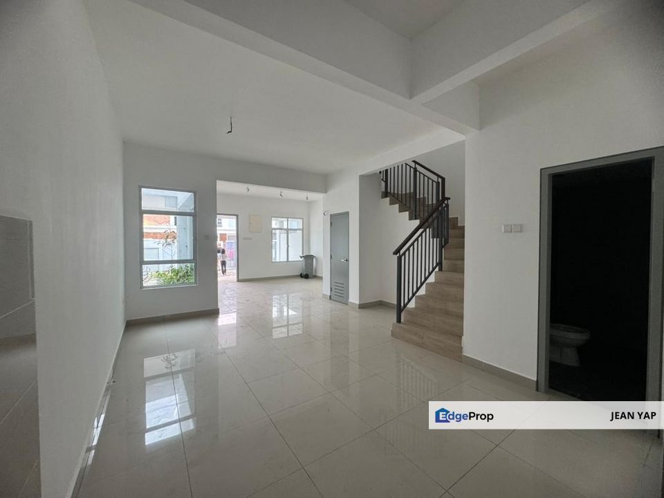 Ayera Residence Double Storey Bare Unit, Johor, Masai