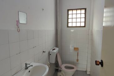 Ria 1 Apartment, Taman Megah Ria