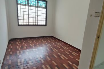 Ria 1 Apartment, Taman Megah Ria