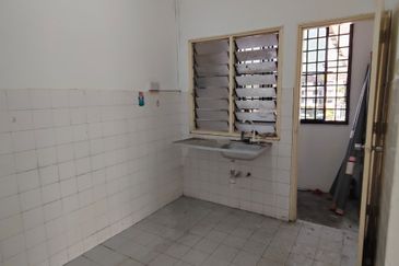 Ria 1 Apartment, Taman Megah Ria