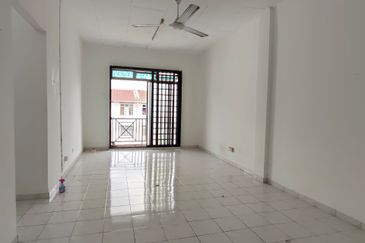 Ria 1 Apartment, Taman Megah Ria