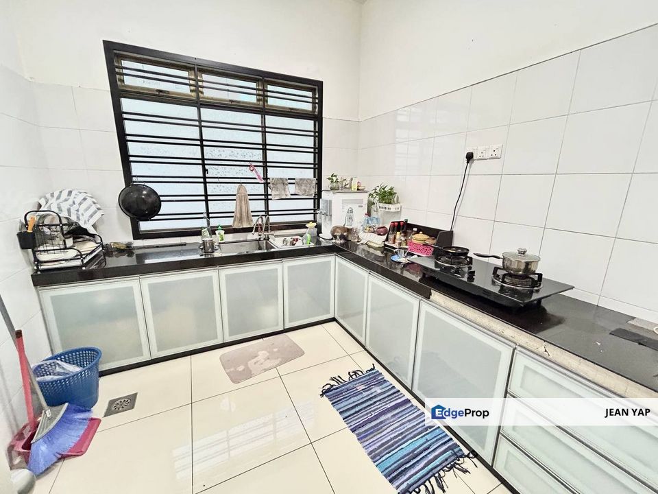 Dato Onn Perjiranan 15 Double Storey Terrace , Johor, Johor Bahru