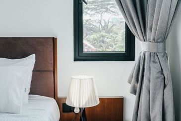 The Country Residency