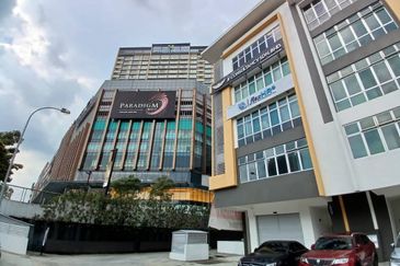 Platino Avenue 5 Storey Shop high ROI