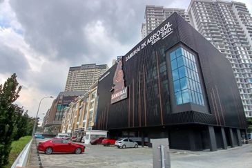 Platino Avenue 5 Storey Shop high ROI