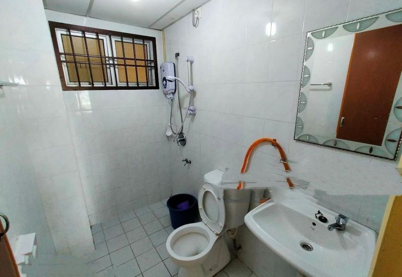 Prima Regency (Dorchester Court)