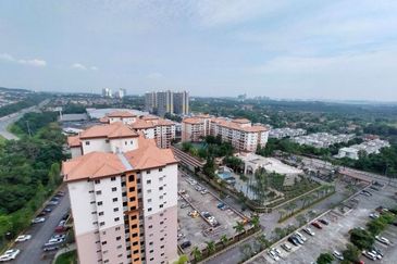 Prima Regency (Dorchester Court)