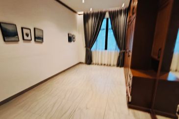 The Country Residency