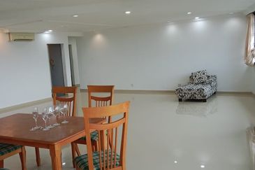 Country Tower Condominium