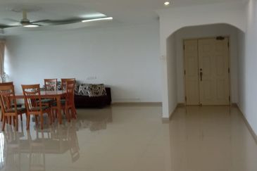 Country Tower Condominium