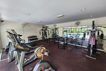 Country Tower Condominium