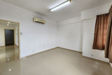 Country Tower Condominium