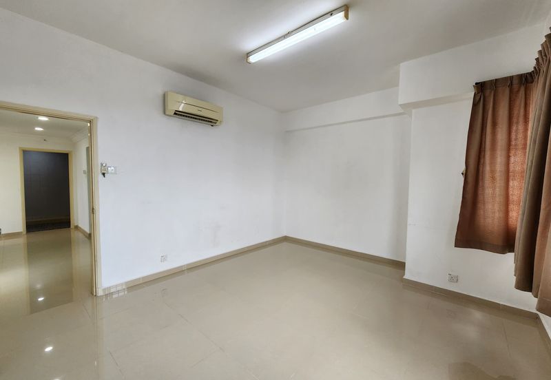 Country Tower Condominium