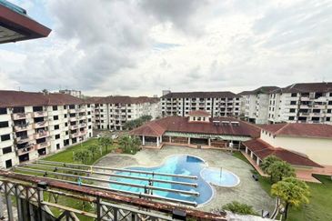 Skudai Villa