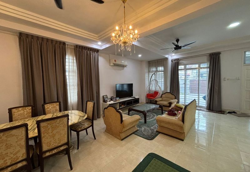 Taman Austin Perdana