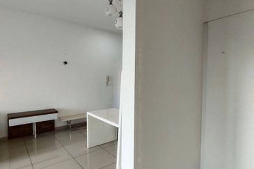 Seasons Luxury Apartments @ Amara Larkin