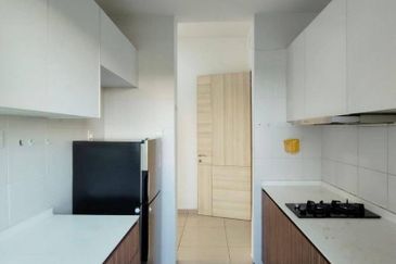 Seasons Luxury Apartments @ Amara Larkin