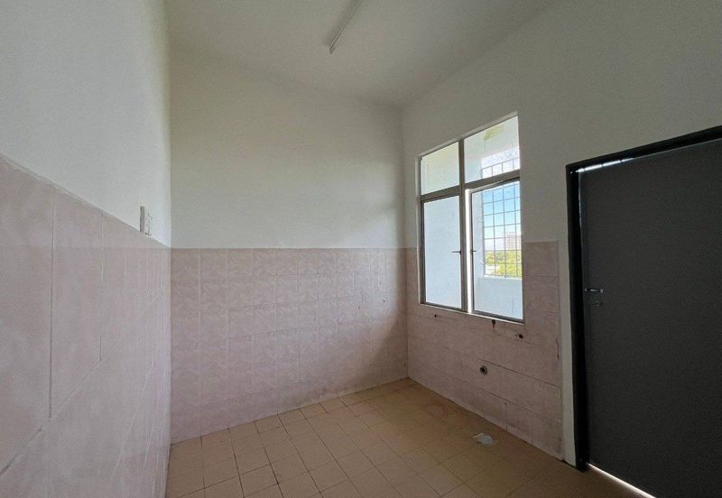 Summer Park Townhouse (Pangsapuri Alam Jaya), Bandar Baru Seri Alam