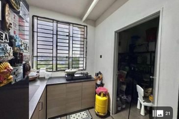 Eastbay Luxury Apartment