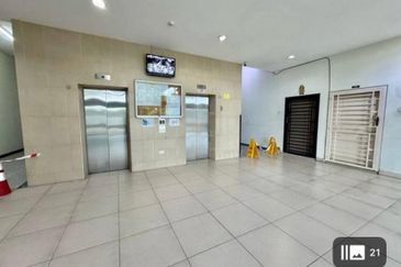 Eastbay Luxury Apartment